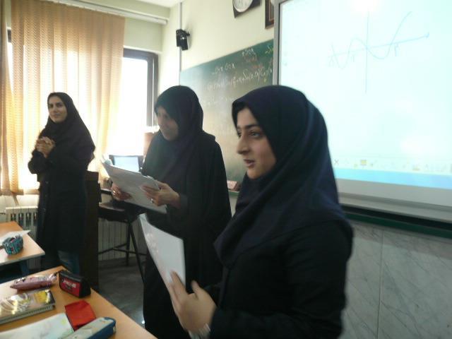 تقدیر از دانش آموزان برتر پایه دوم تجربی